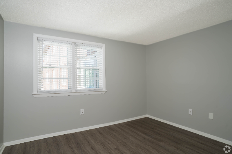 266 Main St - Photo 3 of 6