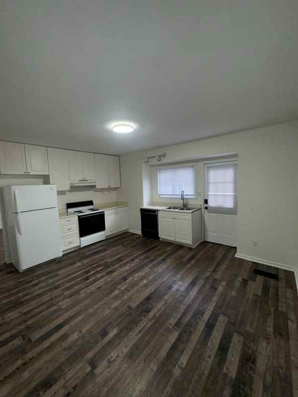 28141 East Broadway #1 - Photo 3 of 10