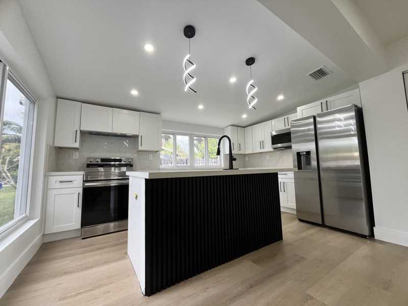 1612 East River Drive - Photo 4 of 19