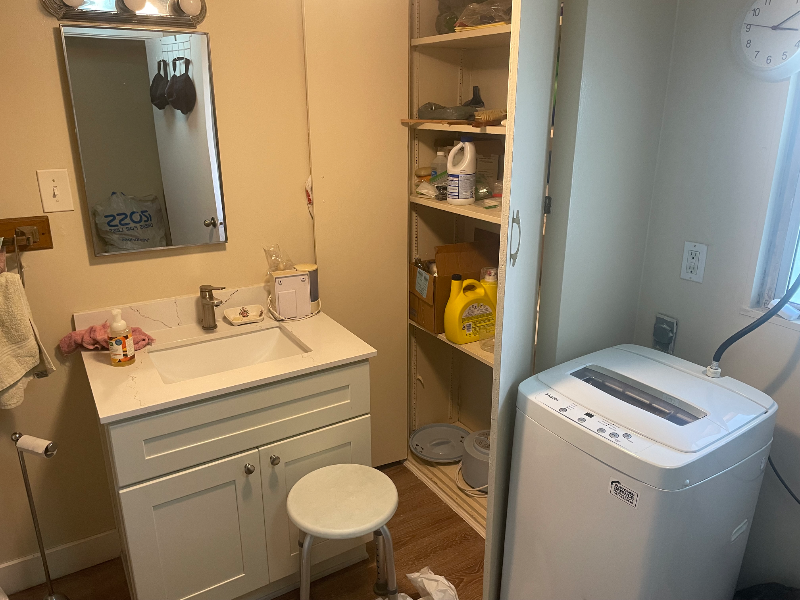 2027 West Avenue, 133Rd. - Photo 2 of 4