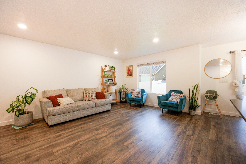 1859 Sw - Photo 3 of 18