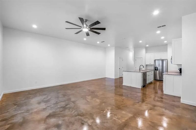 1540 W Long St - Photo 3 of 17