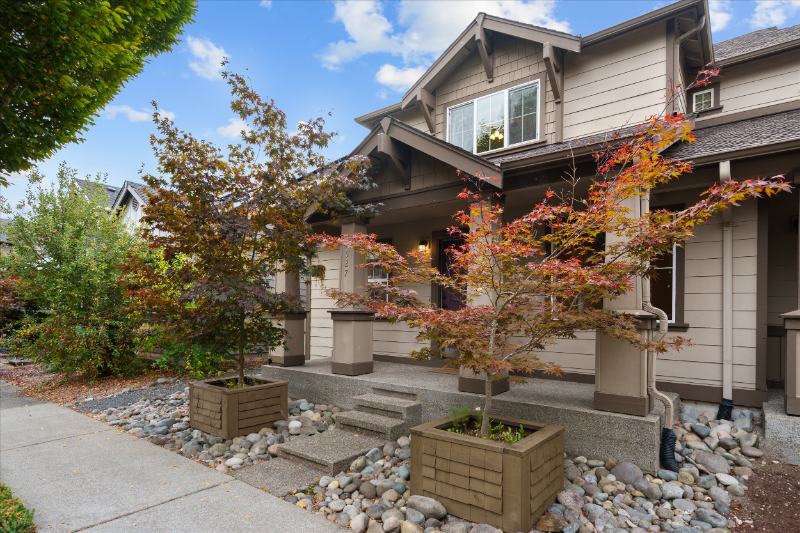 6527 Indiana St Se - Photo 3 of 20