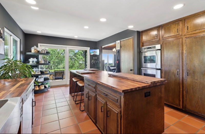 2073 Elevado Road - Photo 5 of 19