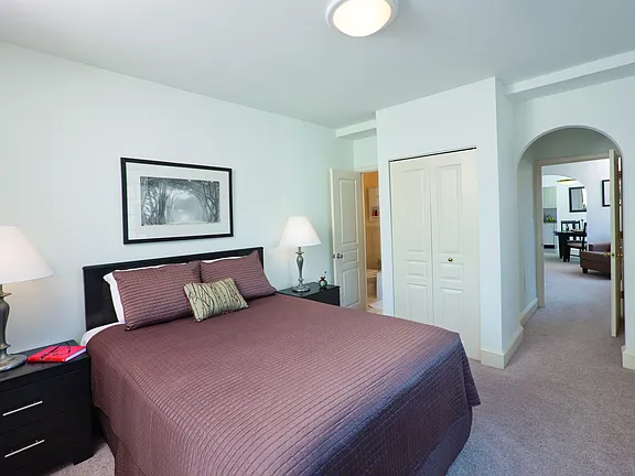 1512 Spruce St #10 - Photo 4 of 20