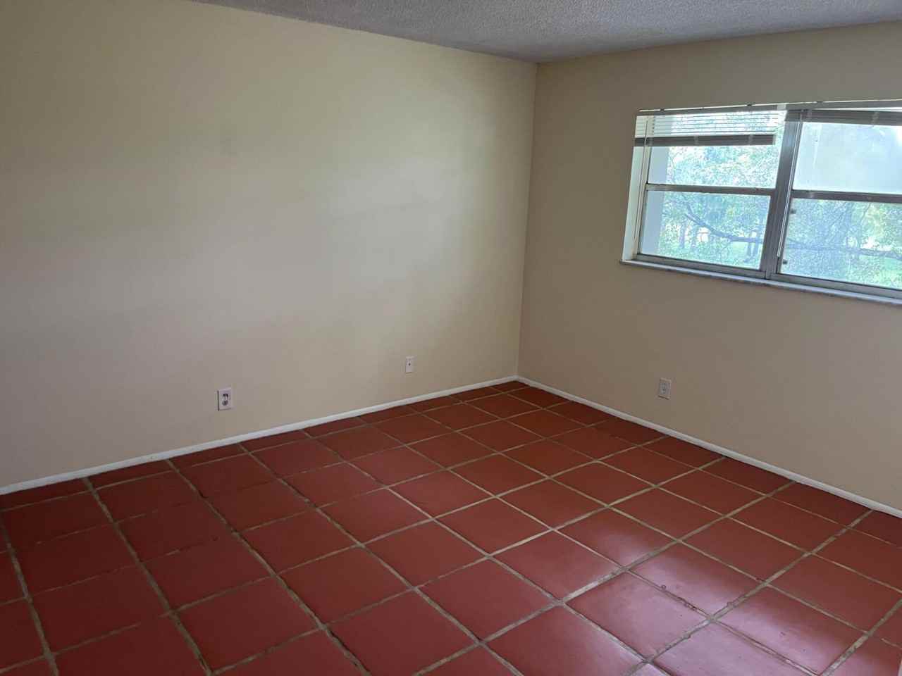 7911 Colony Cir N #7911-305 - Photo 5 of 50