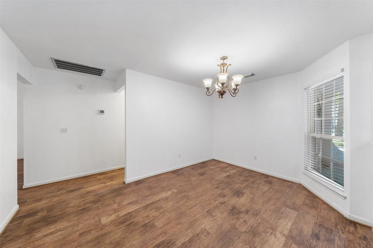 107 Sandpebble Drive #107 - Photo 3 of 30