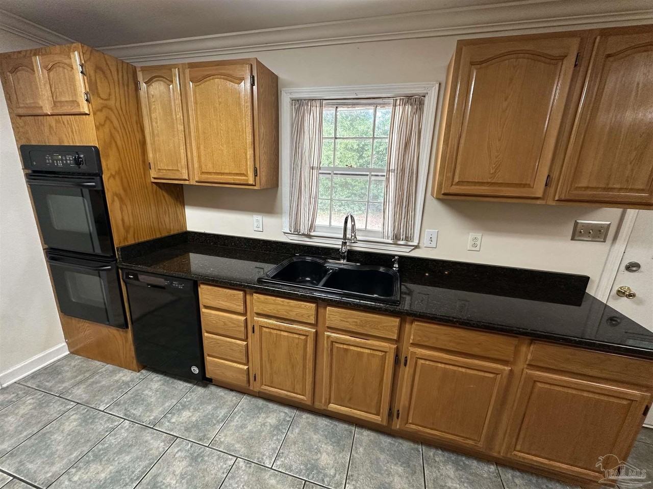 5560 Homewood Road #5560 - Photo 2 of 20