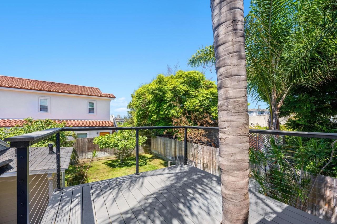 2724 Treat Street - Photo 5 of 23