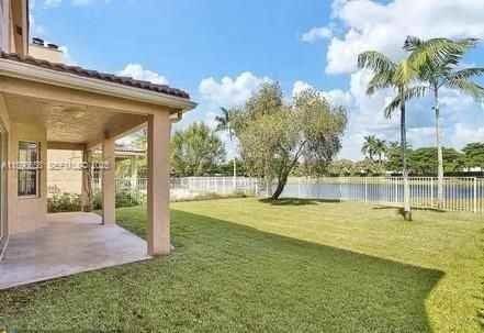 1042 Sunflower Cir - Photo 6 of 7