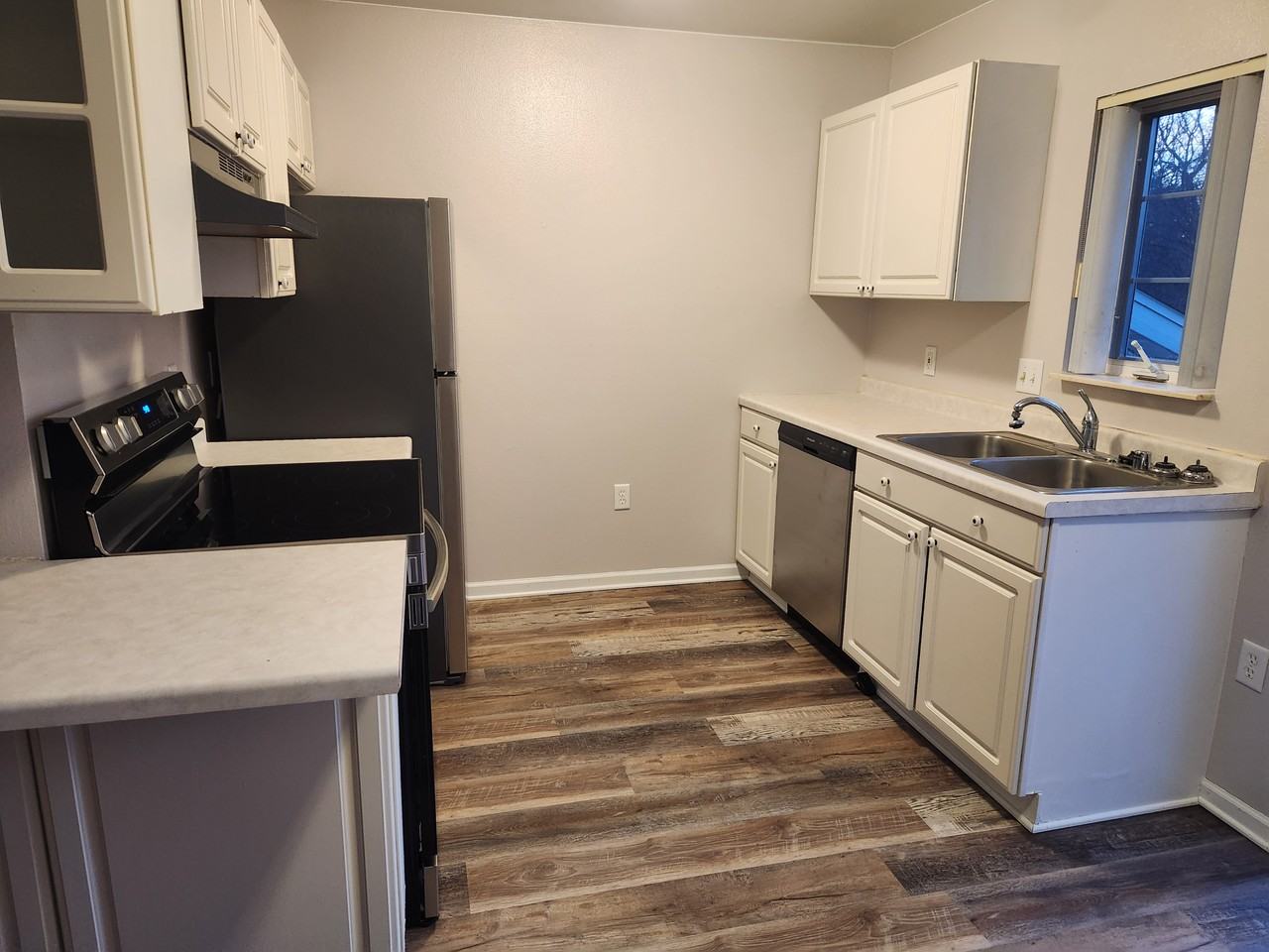 101 Berkley Boulevard #3 - Photo 3 of 9