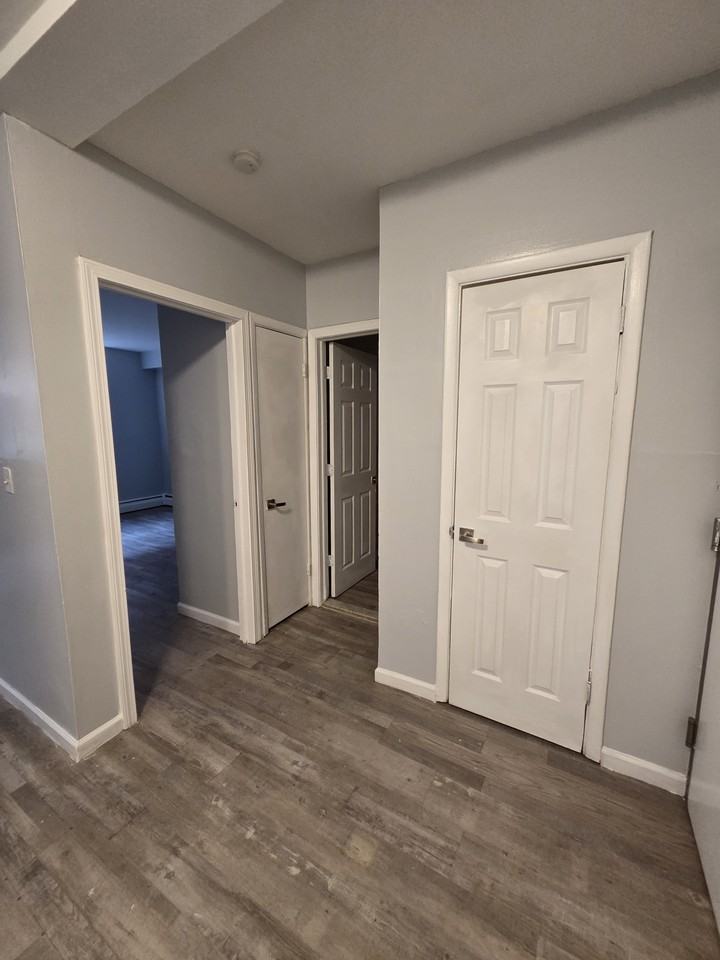 194 Washington Street #101 - Photo 4 of 7