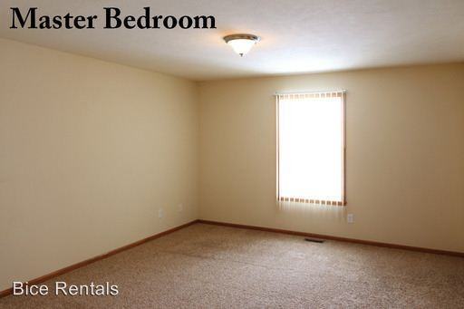 Roscoe - Photo 2 of 17