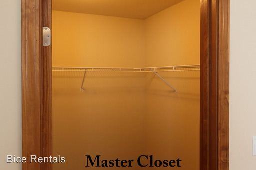 Roscoe - Photo 3 of 17