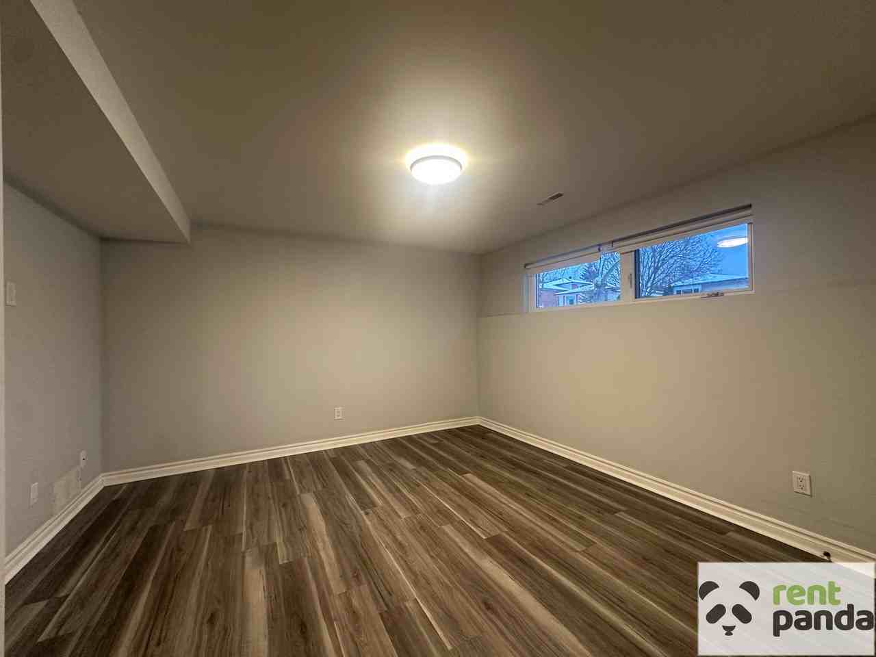 2424 Mountland Dr - Photo 7 of 19