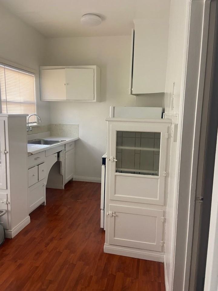 Isabel Apartments, LLC - Photo 4 of 22