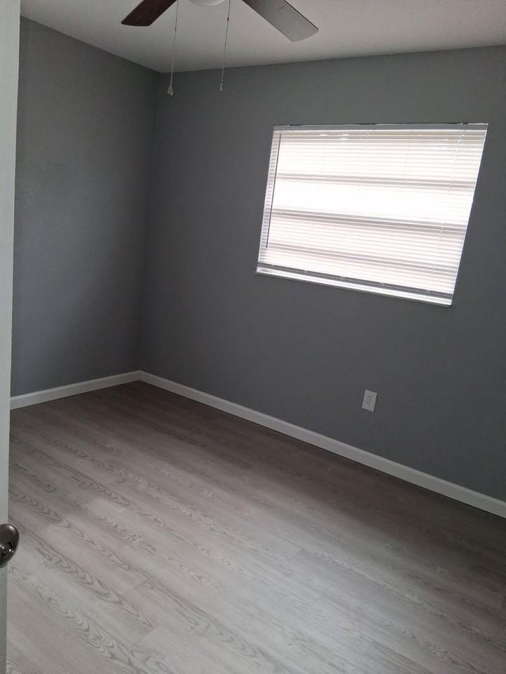 947 Jane Ct - Photo 5 of 7