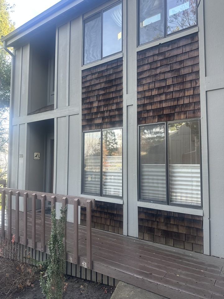 339 Ravenwood Pl #0 - Photo 4 of 34