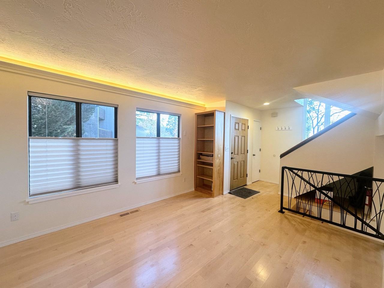 339 Ravenwood Pl #0 - Photo 6 of 34