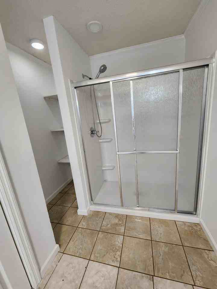 2000 Oxnard Road #NA - Photo 3 of 15