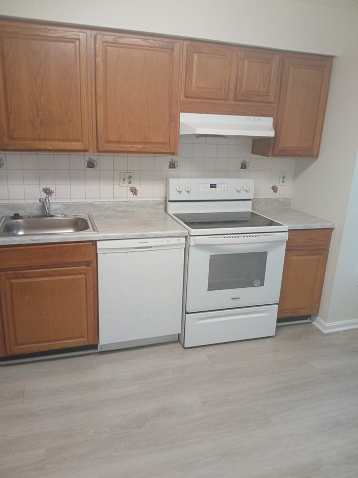 103 Joyceton Ter #103 - Photo 5 of 19