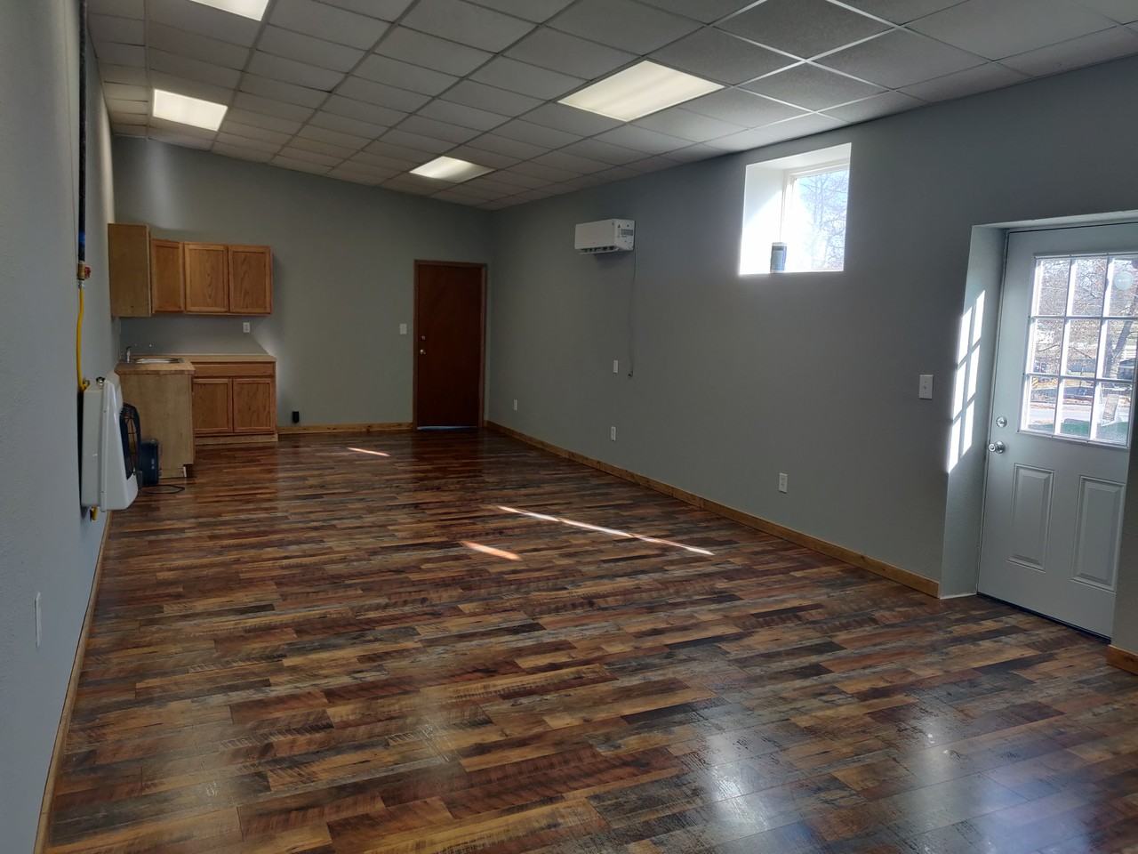 701 South Grand Avenue #701ABC - Photo 2 of 4