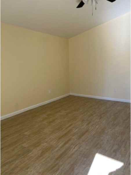 9072 W Swansea Dr - Photo 2 of 14