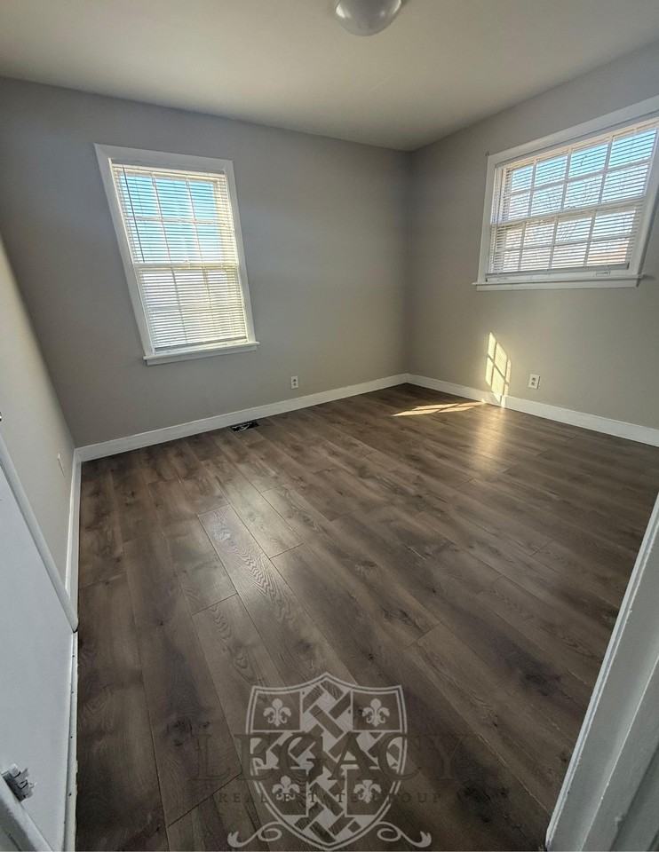 1913 Laurinda Drive #1 - Photo 6 of 8