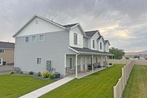 featured image of 475 North 2650 West #4