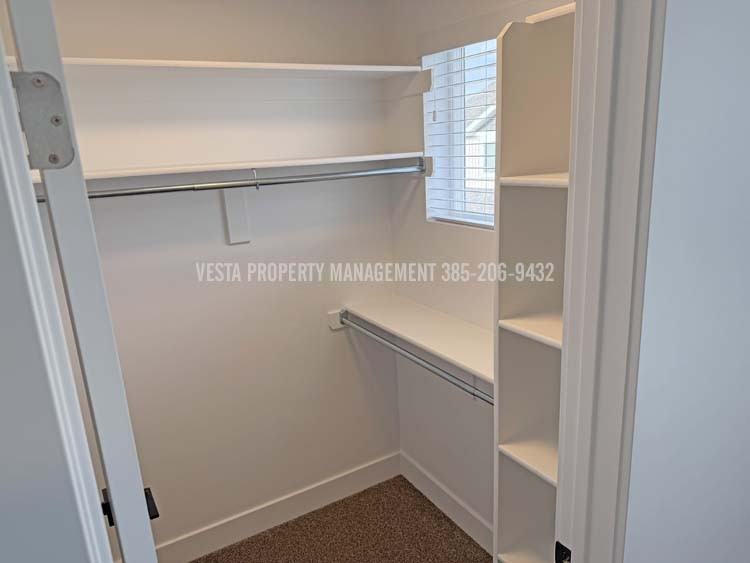 475 N 2650 W #4 - Photo 7 of 12