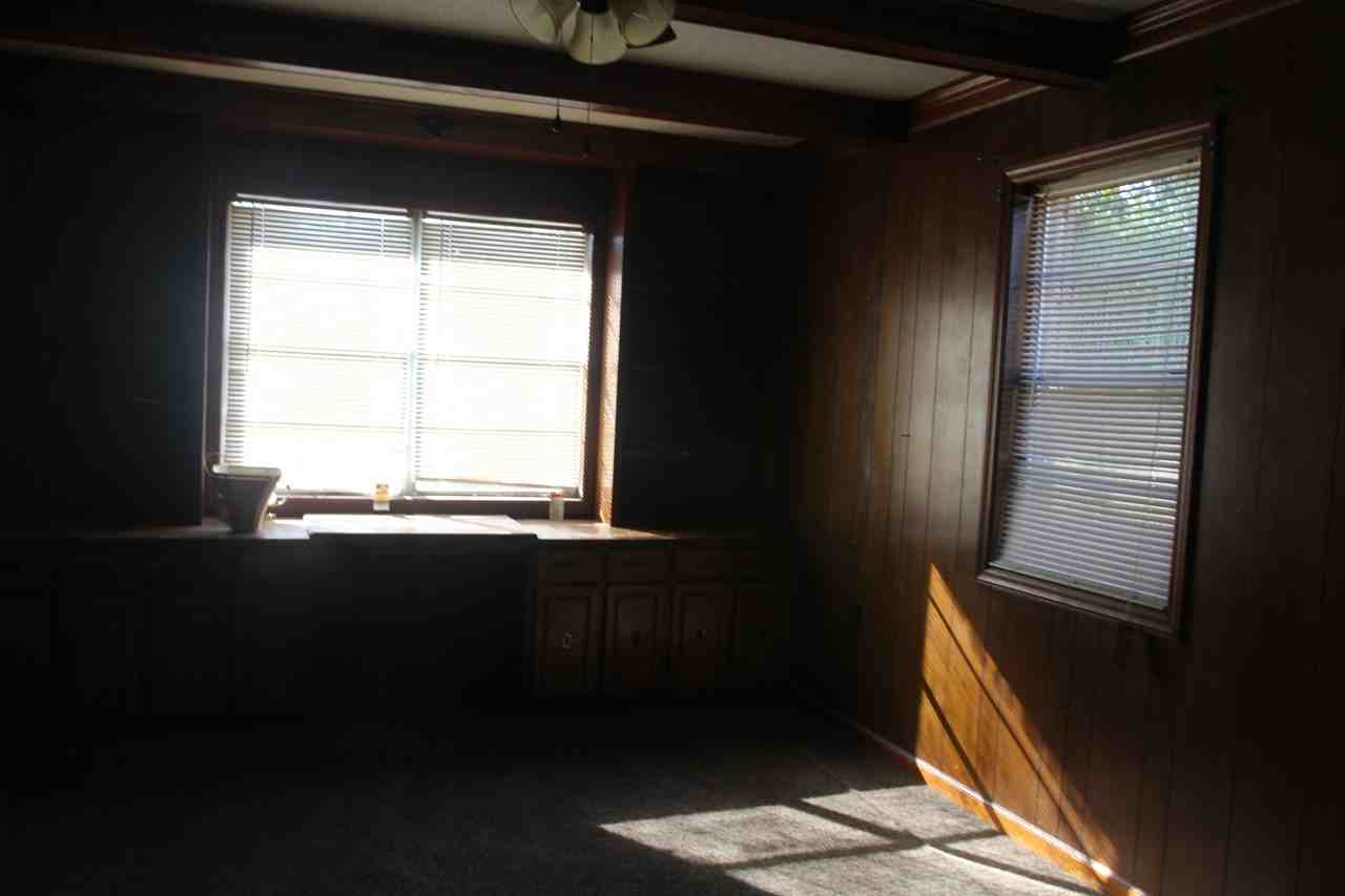 1903 Ridgemont Rd - Photo 4 of 8