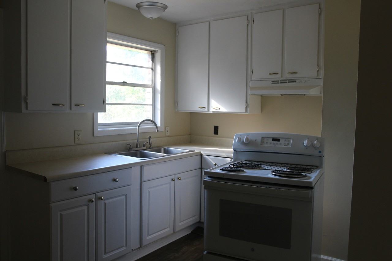 1404 West Lincoln Avenue #1 - Photo 3 of 7