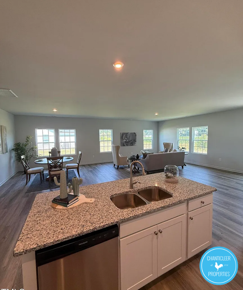 6762 Hardwick Ln #1 - Photo 3 of 21