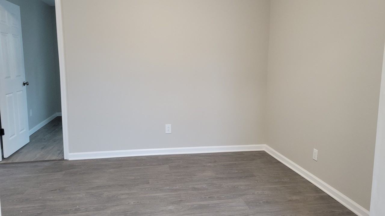 67 Poplar St #67-8 - Photo 7 of 7