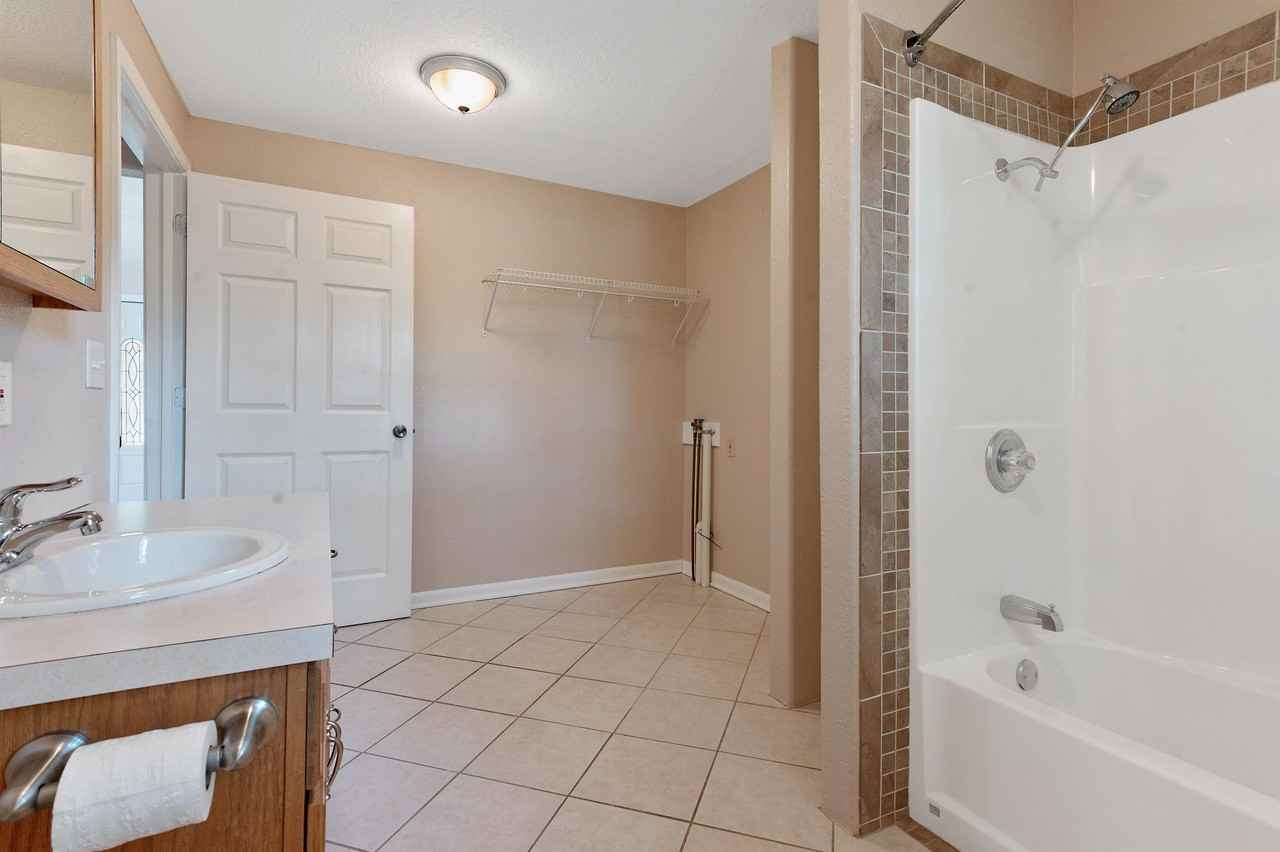 725 Michigan Ave #1 - Photo 6 of 12