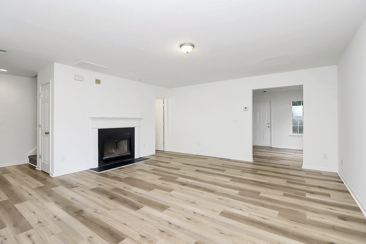 1215 Mcallister Dr #1 - Photo 3 of 50