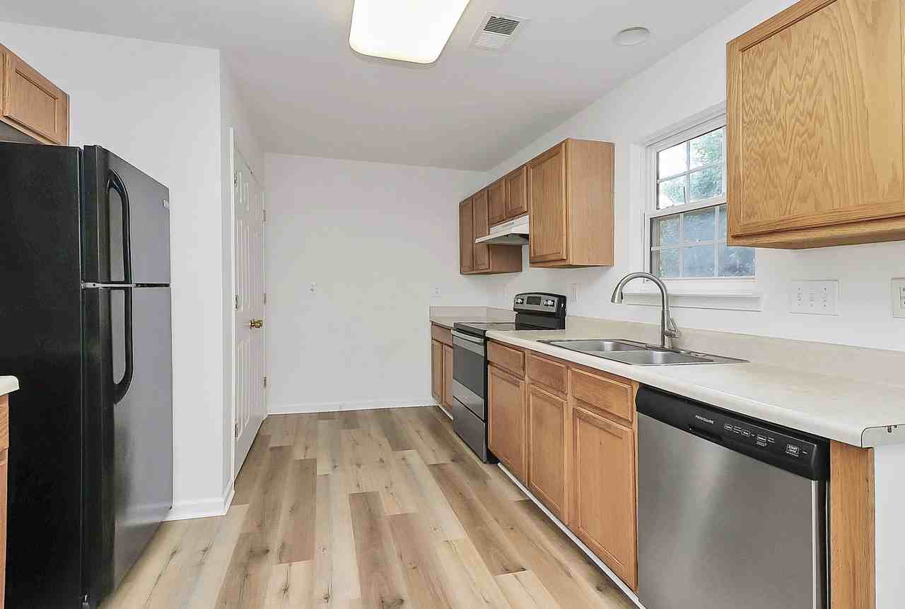 1215 Mcallister Dr #1 - Photo 5 of 50