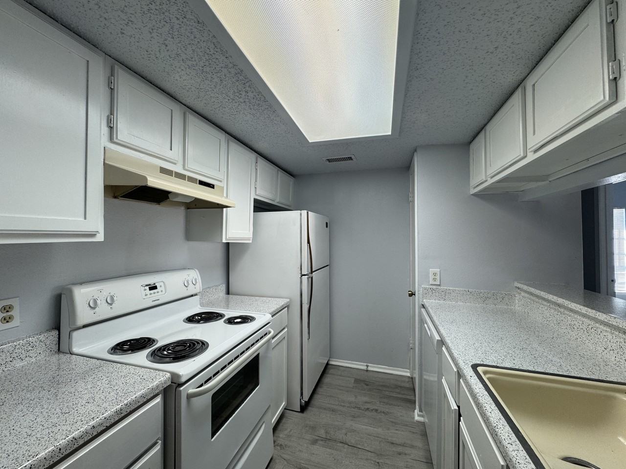 2210 Capitan Dr #A - Photo 5 of 20