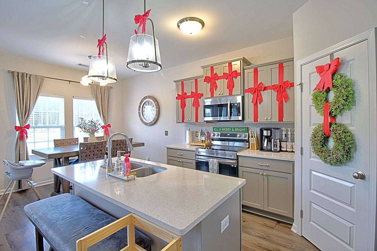 1560 Arnold Dr Se #1 - Photo 5 of 26