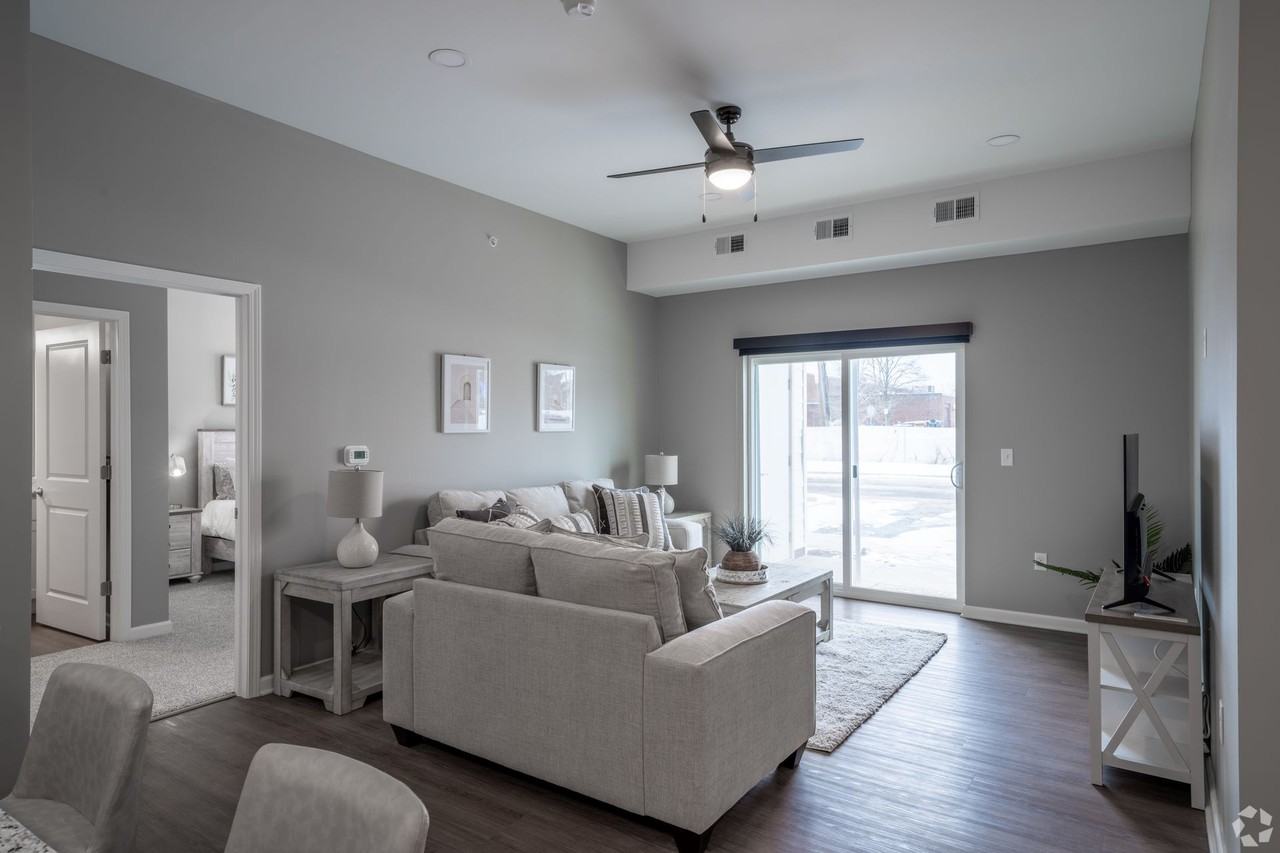 The Frazier - Photo 2 of 26