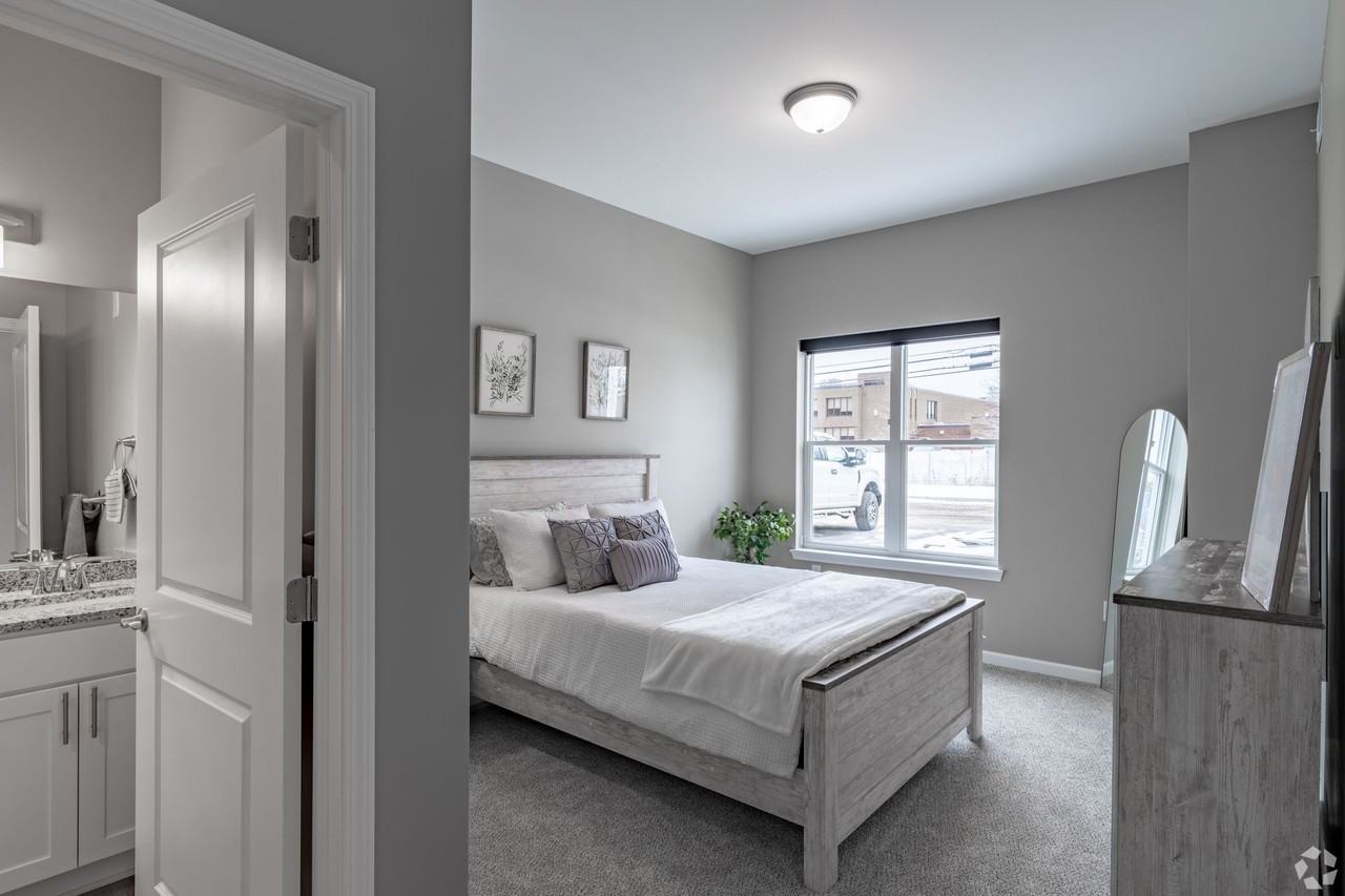 The Frazier - Photo 3 of 26