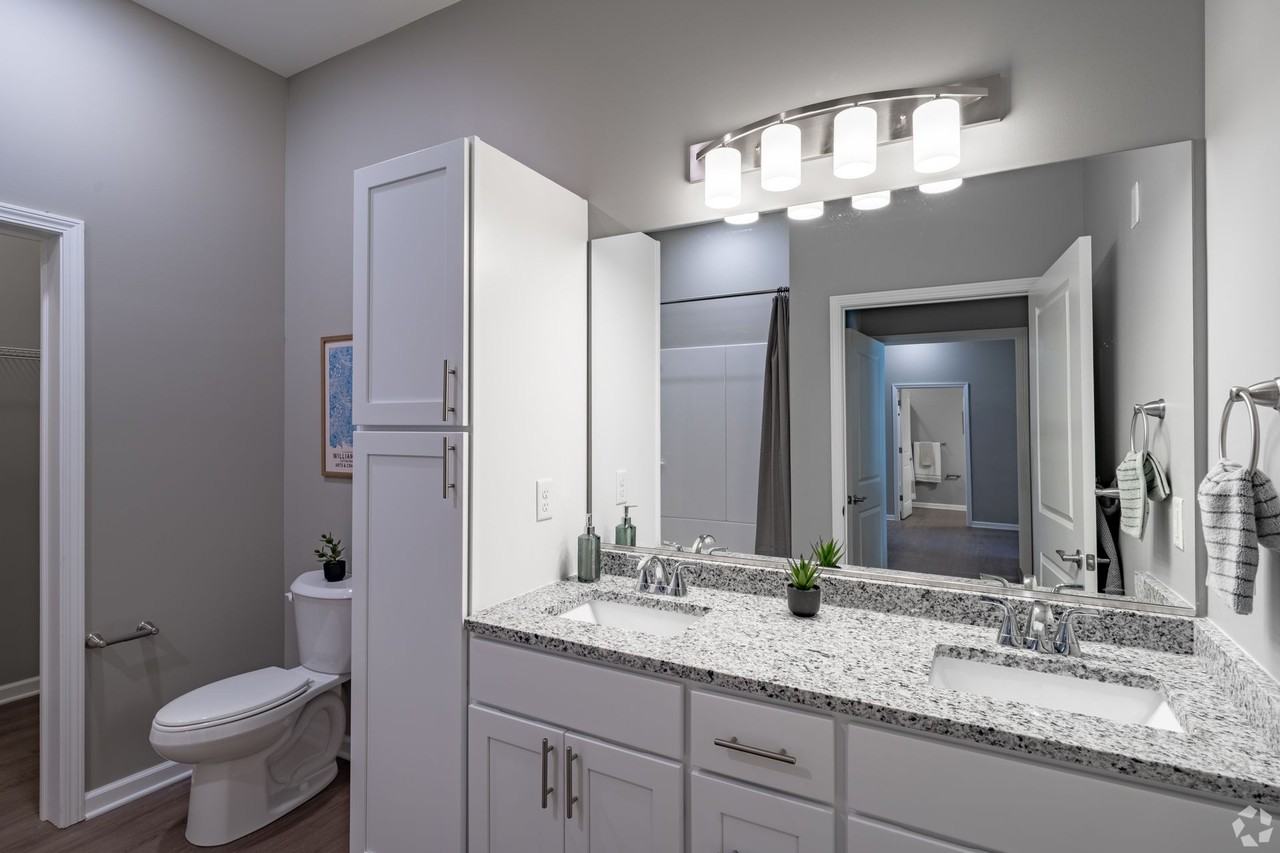 The Frazier - Photo 4 of 26