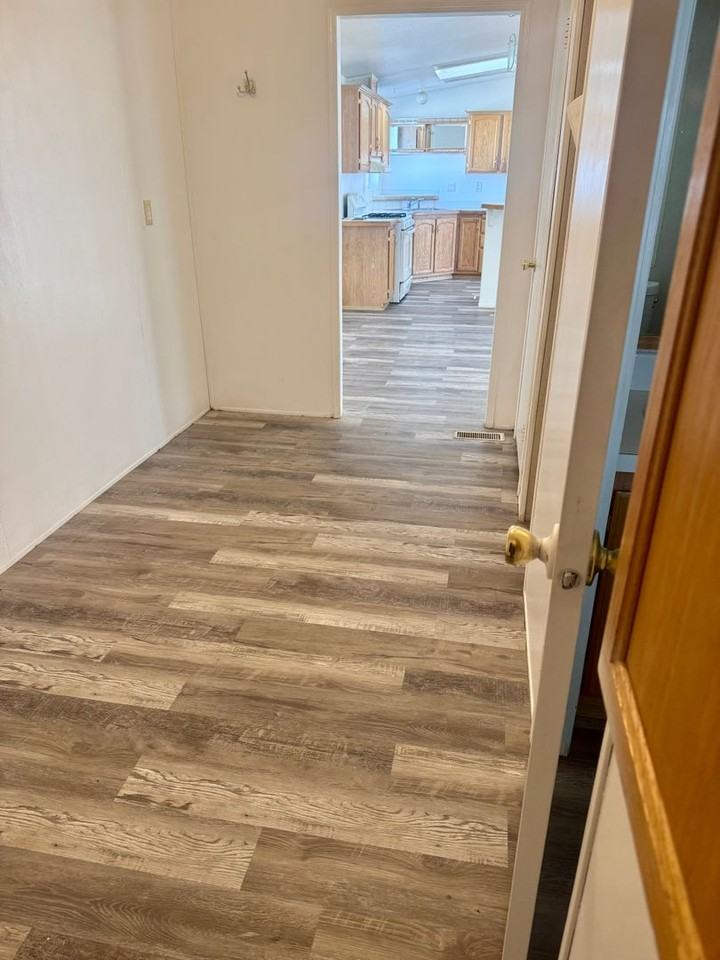 1724 Stoneridge Dr - Photo 4 of 11