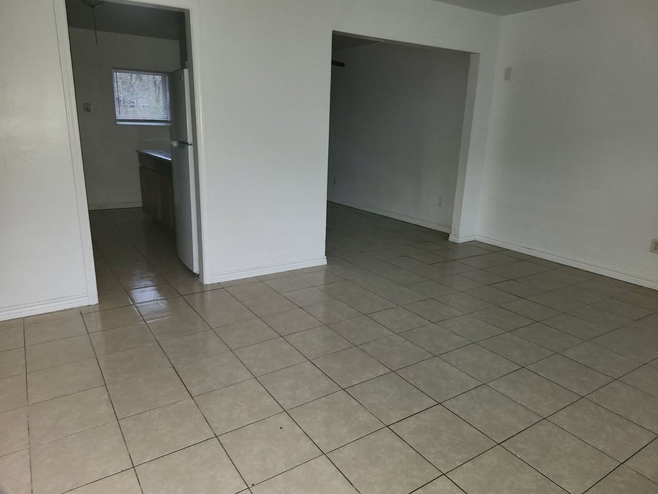 3939 Monterey Dr - Photo 5 of 10