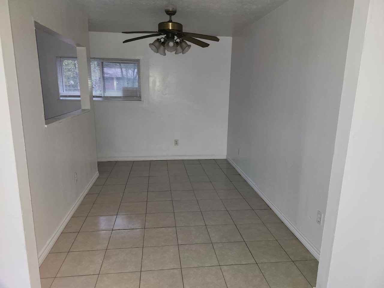 3939 Monterey Dr - Photo 7 of 10