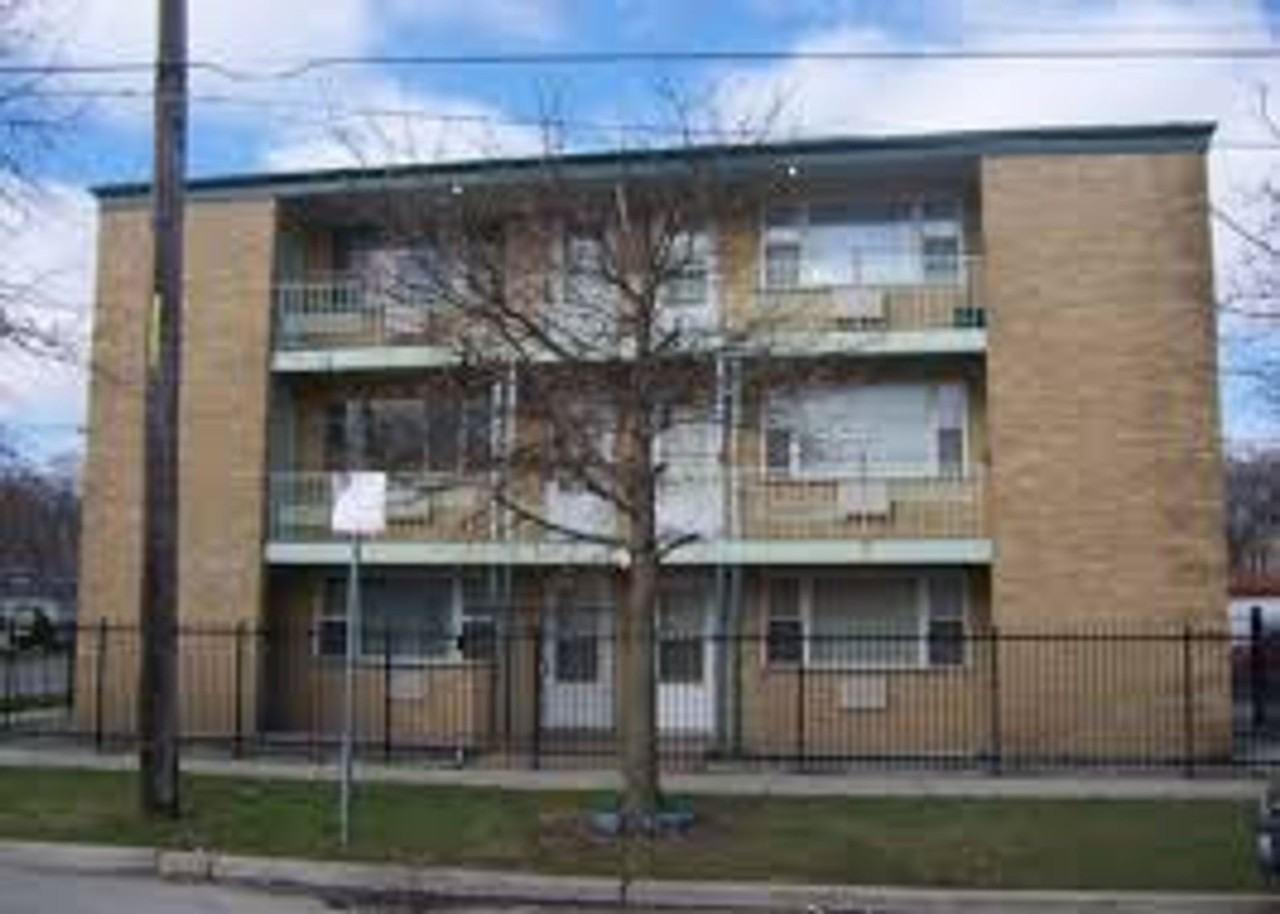 11456 S Hale St. Chicago IL - Photo 2 of 3