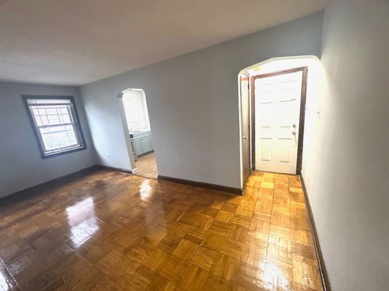 1000 Perry Street Northeast - Photo 4 of 8