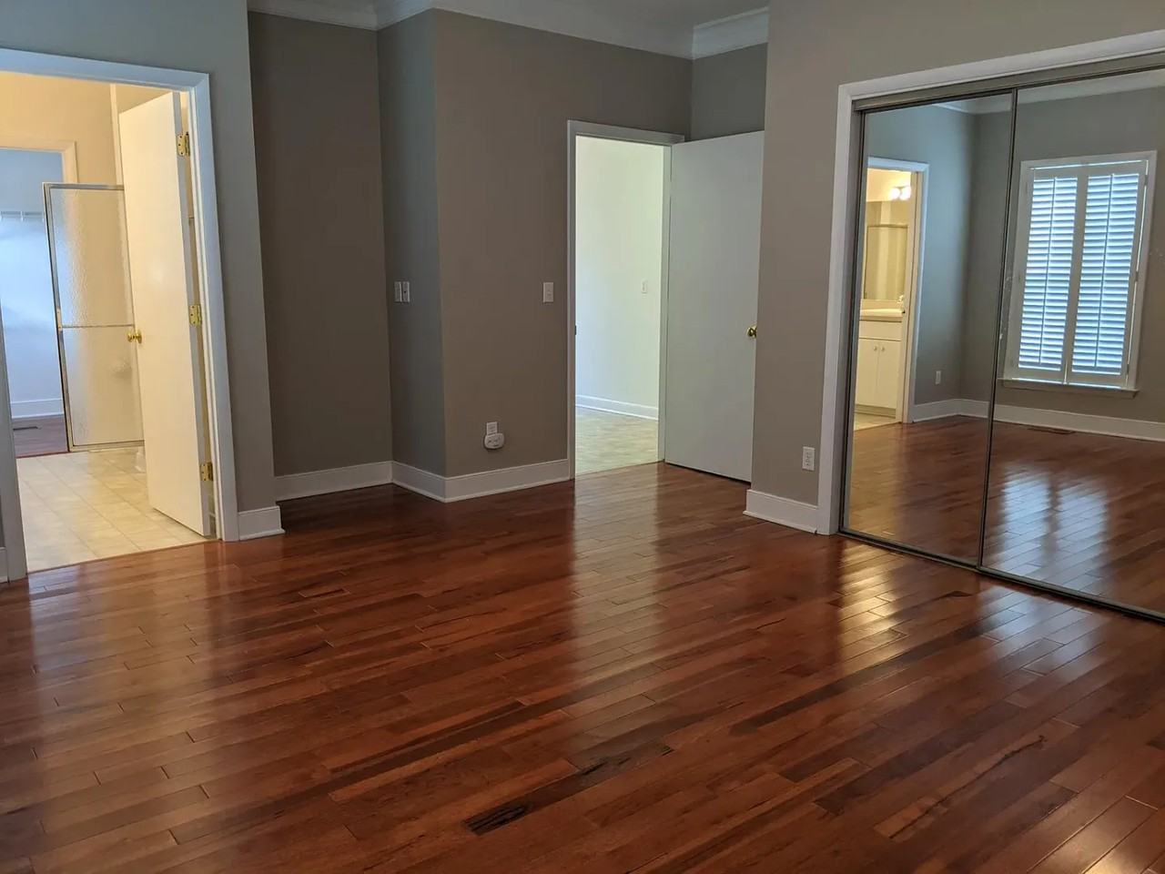 2710 Green Meadow Drive - Photo 4 of 11