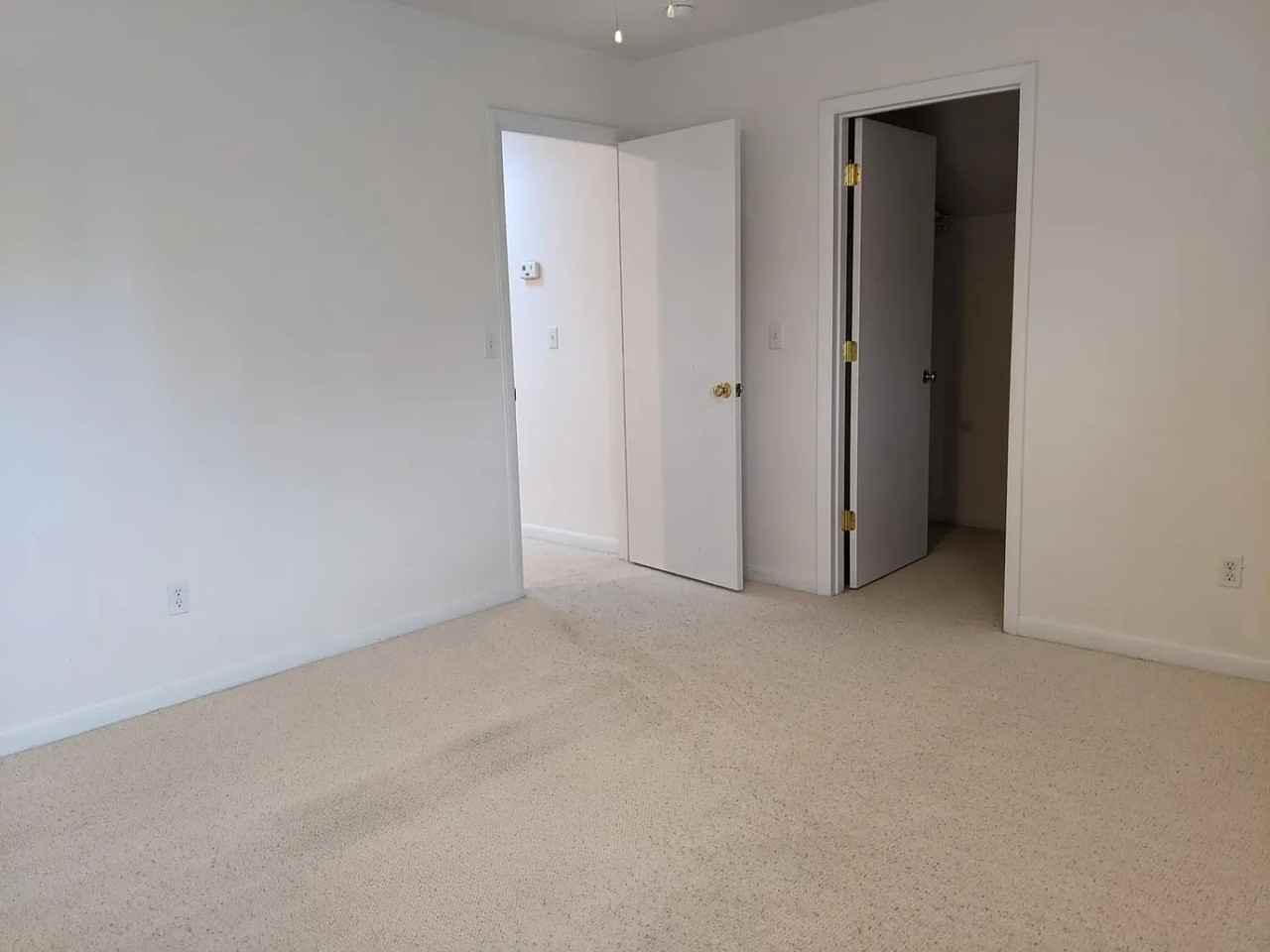 2710 Green Meadow Drive - Photo 6 of 11