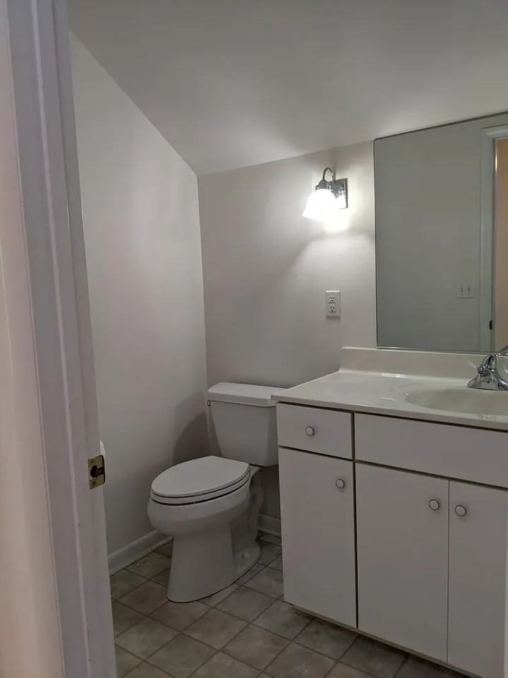 2710 Green Meadow Drive - Photo 7 of 11